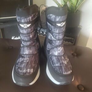 Revolution Kids Boots - Black and White